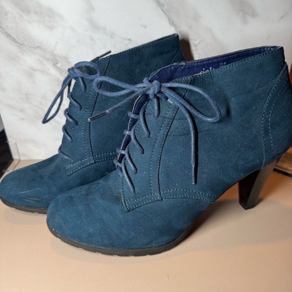 Rialto Teal Lace-Up Heeled Boots - Picture 3 of 7